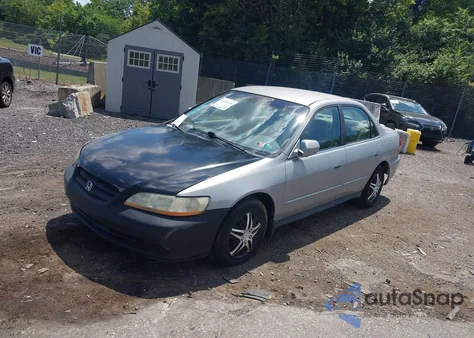 2001 Honda Accord 2.3 Lx from USA, damaged, VIN 1HGCG66541A003009